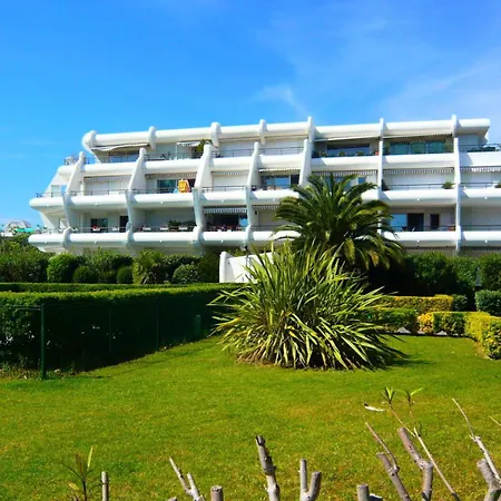 Apartment Du Golf - En Rez De Jardin Secteur Golf Mae-1124